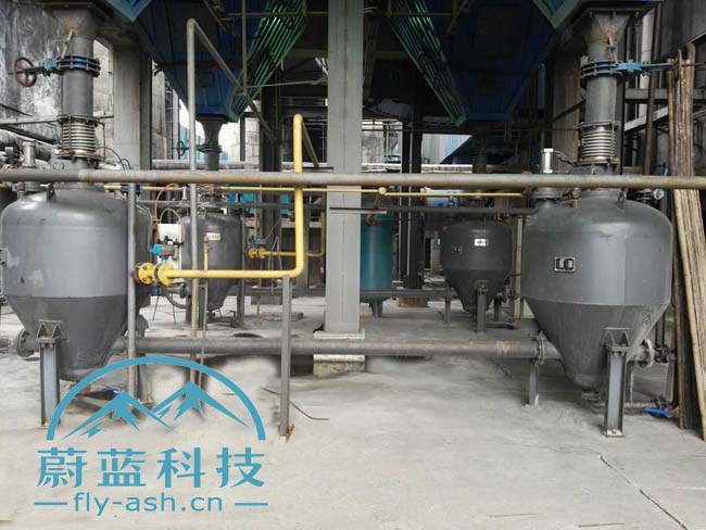 湖南蔚藍環(huán)保科技-多倉泵串聯(lián)下引式輸送系統(tǒng).jpg 湖南蔚藍環(huán)保科技-多倉泵串聯(lián)下引式輸送系統(tǒng).jpg